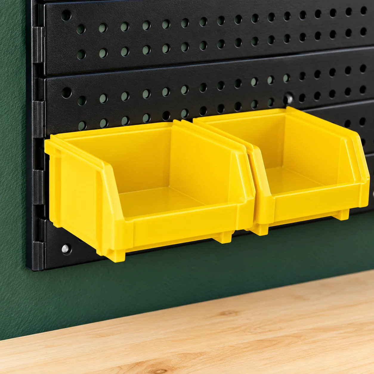 Humberg Mur modulaire noir et jaune — illustration fidèle à la référence, dans un décor d’atelier